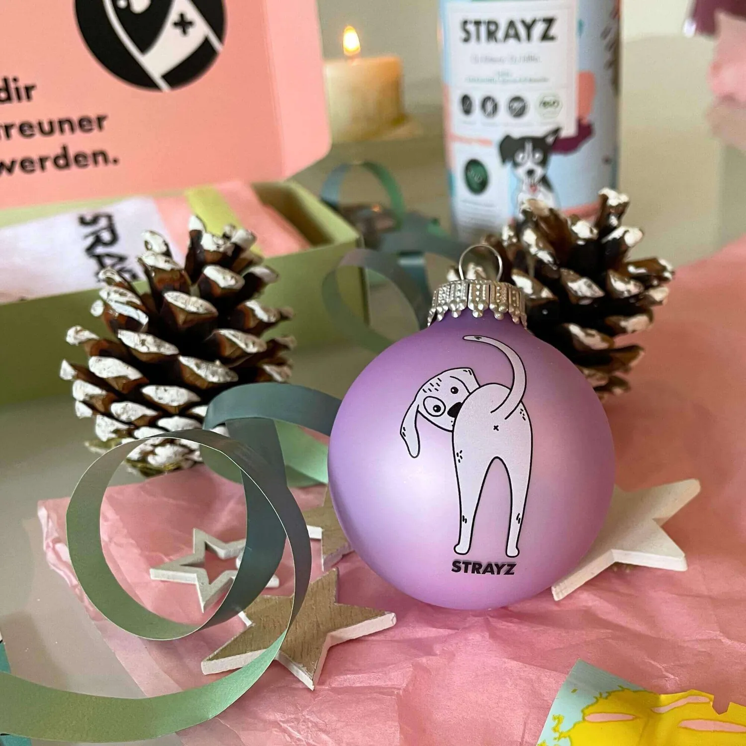 STRAYZ kerstbal Stinker glas 6 cm hond