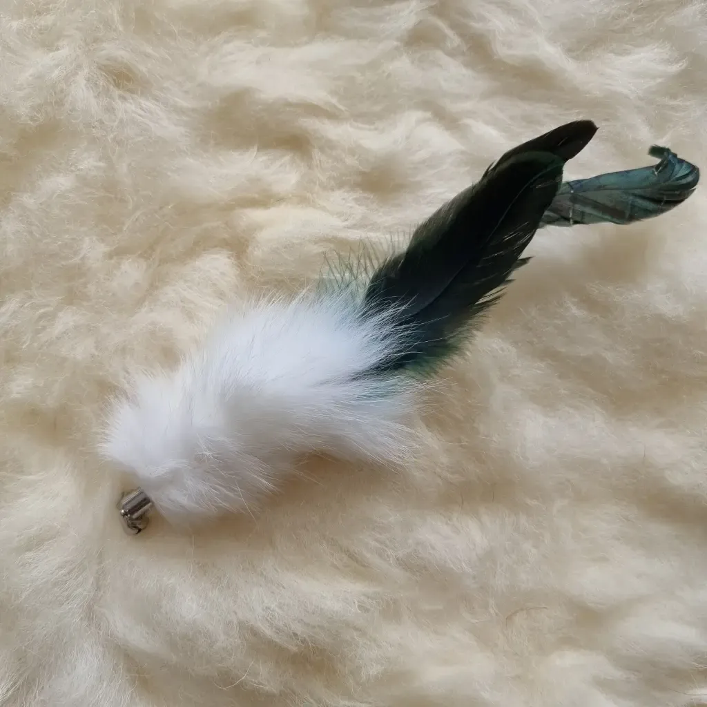 Poezenparadijs Kattenhengel hanger konijnenvacht veren natuur