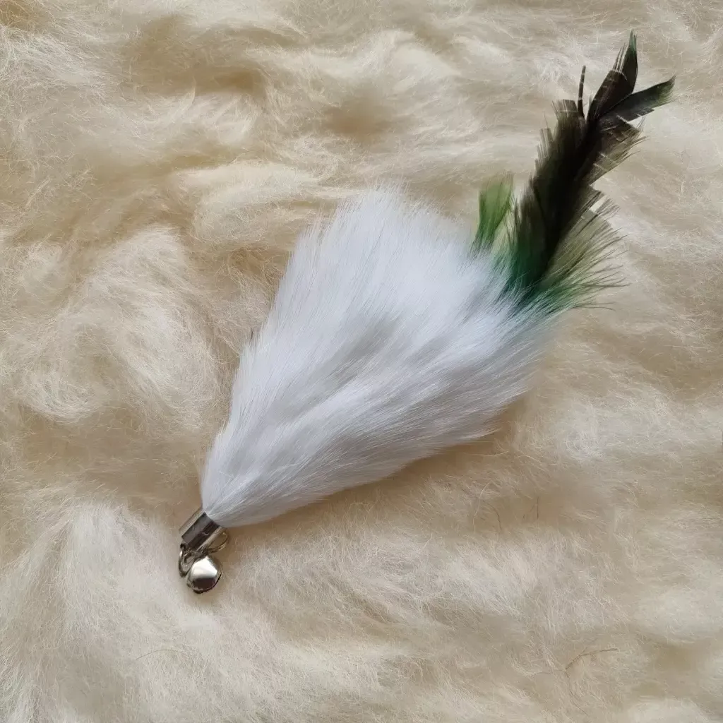 Poezenparadijs Kattenhengel hanger konijnenvacht veren natuur