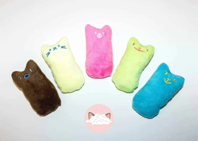 Poezenparadijs Knuffel kattenkruid kattenspeeltje 9 cm knisper